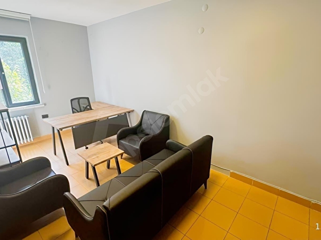 DOKTORLAR CADDESİNDE EŞYALI KİRALIK OFİS - Görsel 12