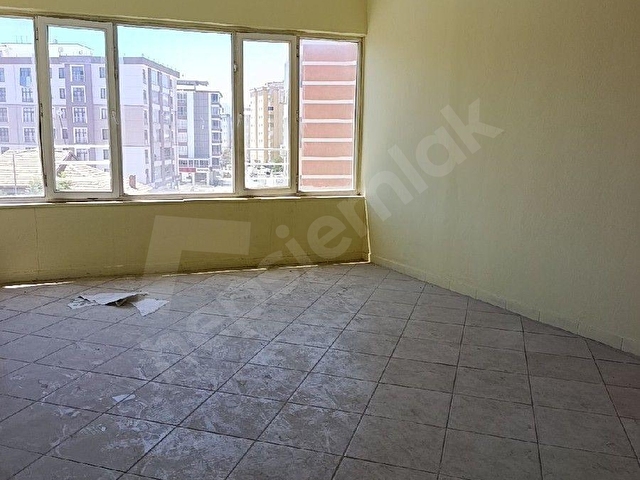 ŞEHİR MERKEZİNDE ŞEHİT KAMİL OKULUNUN KARŞISINDA 130M2 KİRALIK OFİS - Görsel 13