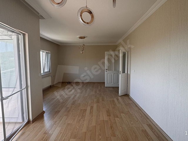 Yapracıkta Satılık 3+1 Daire: Yatay Mimari, Site İçinde, 115m² - Görsel 5