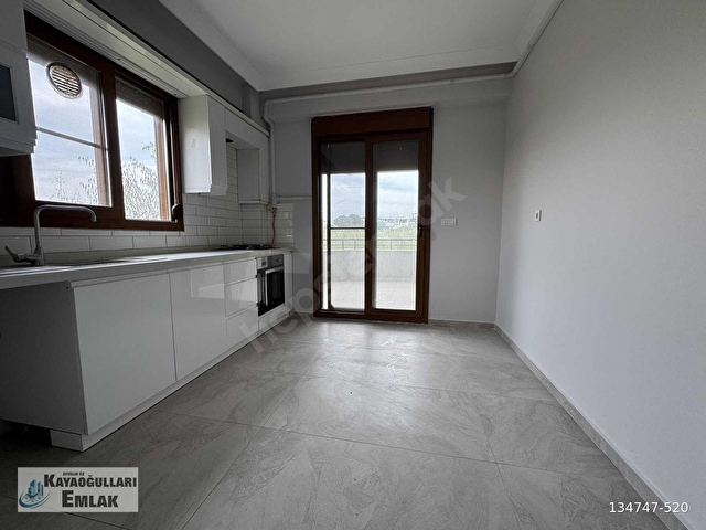 Ayvalık Özkayaoğulları Emlak 150 evler mh kiralık 3+1 daire - Görsel 2
