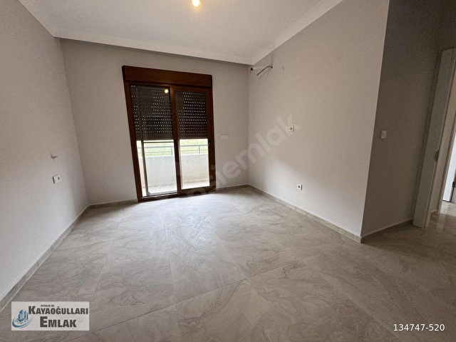 Ayvalık Özkayaoğulları Emlak 150 evler mh kiralık 3+1 daire - Görsel 4