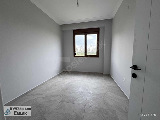 Ayvalık Özkayaoğulları Emlak 150 evler mh kiralık 3+1 daire - Görsel 10