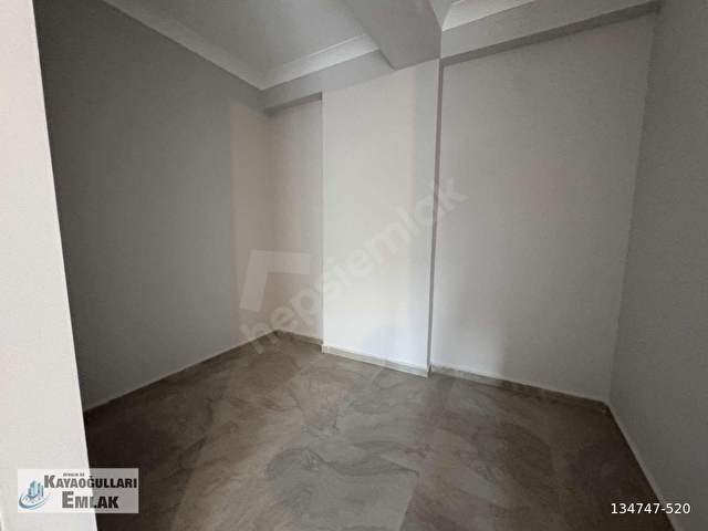 Ayvalık Özkayaoğulları Emlak 150 evler mh kiralık 3+1 daire - Görsel 6