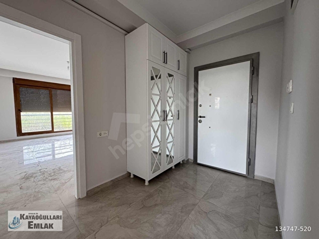 Ayvalık Özkayaoğulları Emlak 150 evler mh kiralık 3+1 daire - Görsel 13