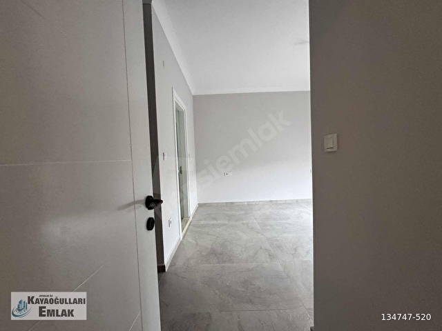 Ayvalık Özkayaoğulları Emlak 150 evler mh kiralık 3+1 daire - Görsel 8