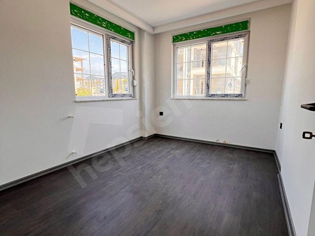 YENİKÖYDE EŞSİZ KONUMDA LÜX İŞÇİLİK VE KALİTE 1+1 Y.GİRİŞ DAİRE - Görsel 8