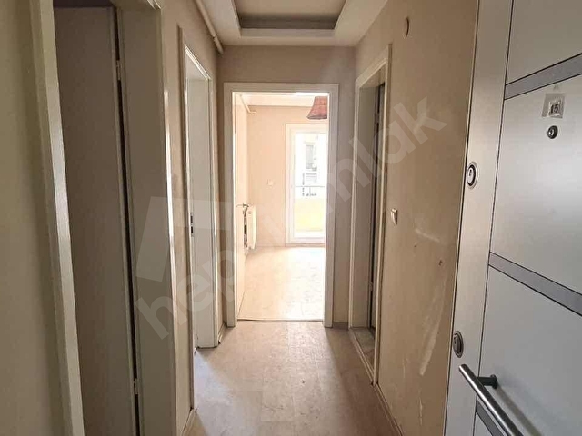 MERKEZE YAKIN KONUMDA DOĞALGAZLI ARA KAT FIRSAT UYGUN 2+1 DAİRE