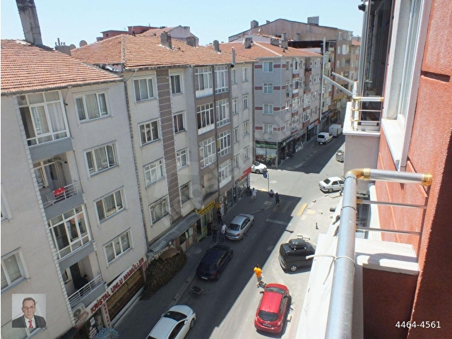 ÇORLU ŞEYHSİNAN MAHALLESİ’NDE  GENİŞ VE FERAH ARA KAT DAİRE YENİ ALICISINI BEKLİYOR.