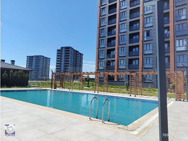 TURYAPTAN UYSAL GLORİA REZİDANSTA HAVUZ CEPHELİ SATILIK 1+1 DAİRE