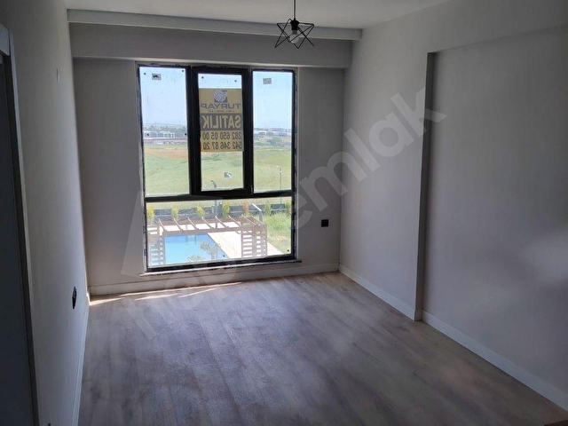 TURYAPTAN UYSAL GLORİA REZİDANSTA HAVUZ CEPHELİ SATILIK 1+1 DAİRE - Görsel 20