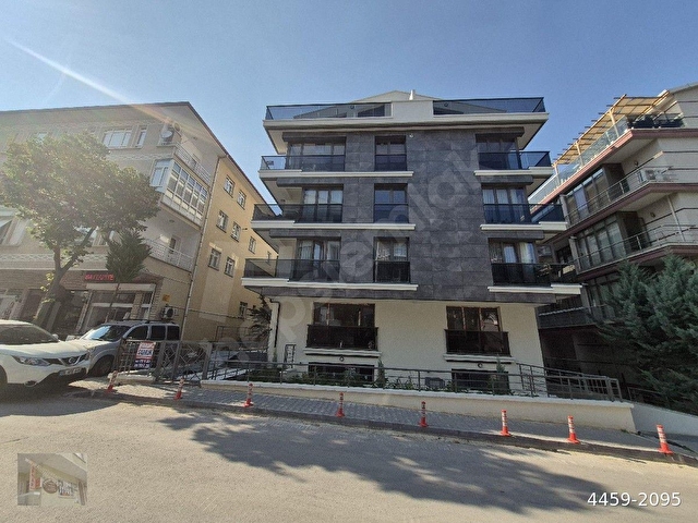 ERHANDAN ACELE 7.CADDEYE YAKIN YENİ SIFIR LÜKS TERASLI 1+1 BOŞ BAHÇEKATI