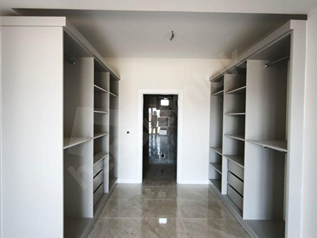 ÖNERLERDE MUHTEŞEM DIŞ CEPHELİ 5+1 LÜKS HAVUZLU KÖŞE VİLLA - Görsel 18