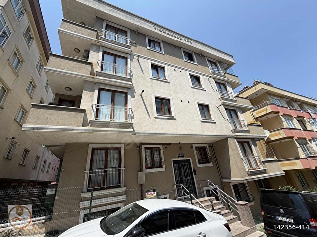 MALTEPE FINDIKLI MAHALLESİNDE BAHÇE ÇIKIŞLI 2+1 DAİRE - Görsel 2
