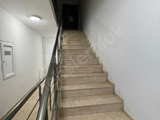ABDURRAHMAN MAHALLESİ 3+1 ARA KAT GENİŞ ÇİFT BALKON ÖN CEPHE KÖŞE DAİRE - Görsel 7