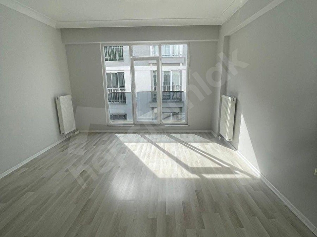 ABDURRAHMAN MAHALLESİ 3+1 ARA KAT GENİŞ ÇİFT BALKON ÖN CEPHE KÖŞE DAİRE - Görsel 9