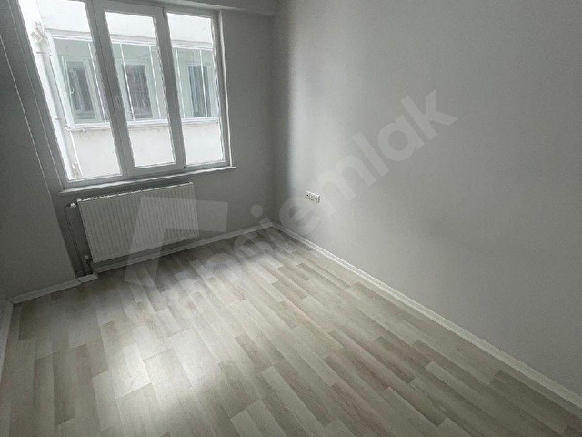 ABDURRAHMAN MAHALLESİ 3+1 ARA KAT GENİŞ ÇİFT BALKON ÖN CEPHE KÖŞE DAİRE - Görsel 21