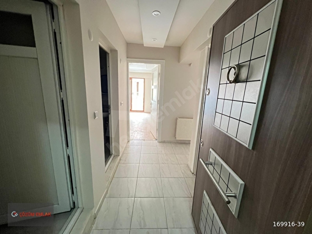 ÇÖZÜM EMLAKTAN MURADİYE İSTASYON CADDESİNDE 3+1 ARA KAT DAİRE - Görsel 12