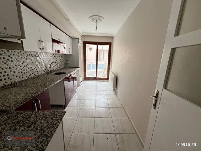 ÇÖZÜM EMLAKTAN MURADİYE İSTASYON CADDESİNDE 3+1 ARA KAT DAİRE - Görsel 2