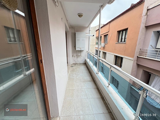 ÇÖZÜM EMLAKTAN MURADİYE İSTASYON CADDESİNDE 3+1 ARA KAT DAİRE - Görsel 11