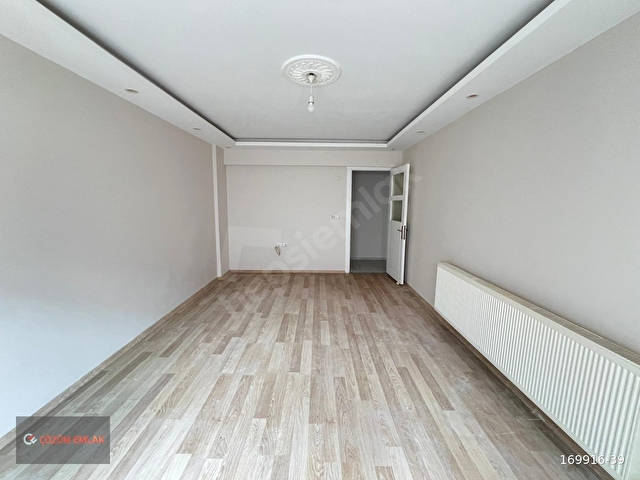 ÇÖZÜM EMLAKTAN MURADİYE İSTASYON CADDESİNDE 3+1 ARA KAT DAİRE - Görsel 5