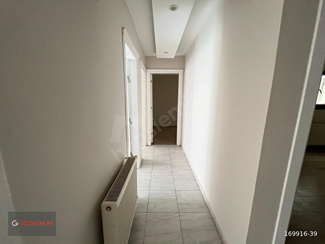 ÇÖZÜM EMLAKTAN MURADİYE İSTASYON CADDESİNDE 3+1 ARA KAT DAİRE - Görsel 14