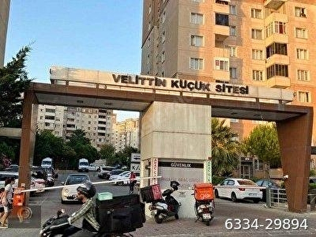 Petek`ten  Beylikdüzü Beykentte Güvenlikli Sitede Oturuma Hazır Acıl Satılık Daire