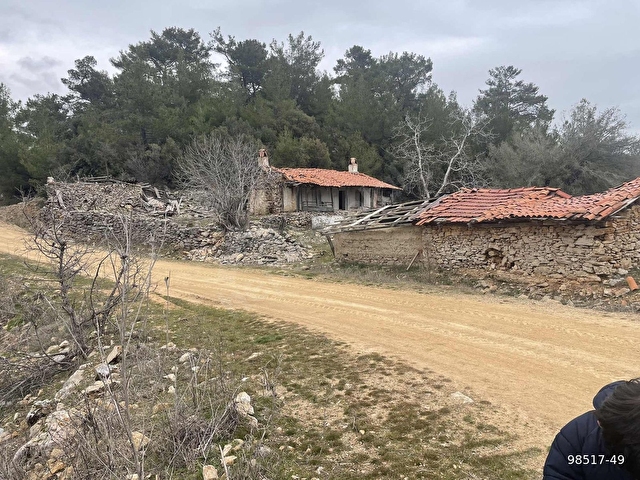 Muğla Ula Gölcük de 1.180 m2.müstakil tarla satılık. - Görsel 14