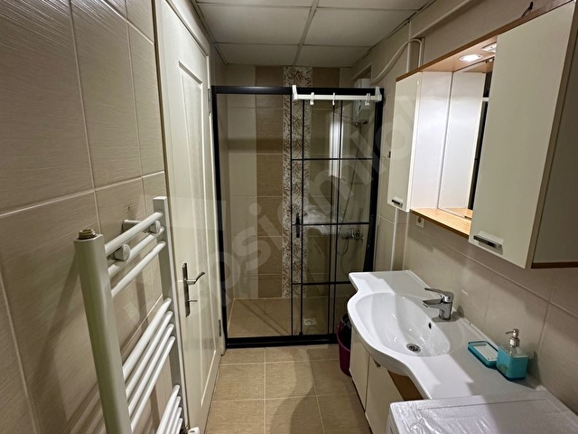 KOMİSYONSUZ ÜÇYOL METRO GENÇ BİNA 2+1 EŞYALI/DOĞALGAZ/KLİMA/ÇİFT CEPHE - Görsel 9