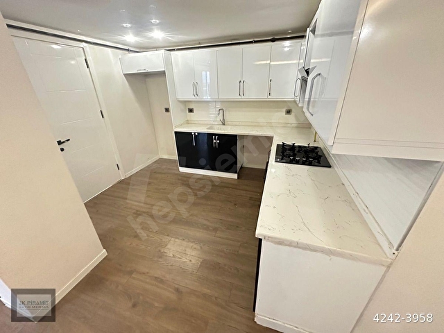 ZİYAPAŞA BULVARINA YAKIN GENÇ BİNADA SATILIK 2+1 81 m2 EKSTRALI LÜKS DAİRE veya OFİS&BÜRO !!! - Görsel 3