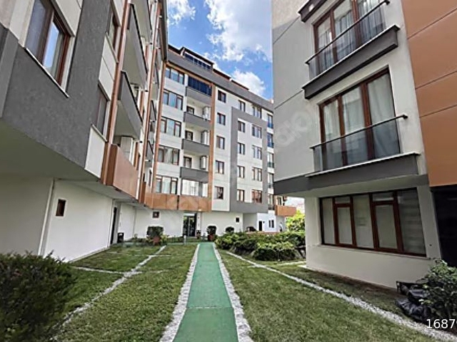 MARMARAYA YAKIN MERKEZİ KONUMDA SİTE İÇİNDE 185M2 3,5+1 DAİRE - Görsel 25