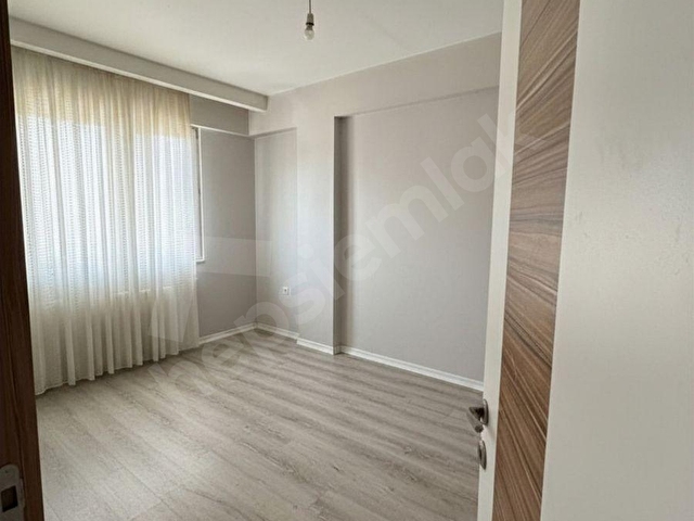 AKABE MAHALLESİ NDE EBEVEYN BANYOLU SATILIK ARA KAT 4+1 DAİRE - Görsel 29
