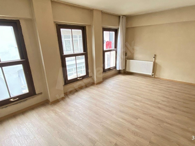 Beyoğlu Tarlabaşı Kireçhane Sok.1+1 1.2.Katlarda temiz kiralık Daire ( BOŞ ) - Görsel 11