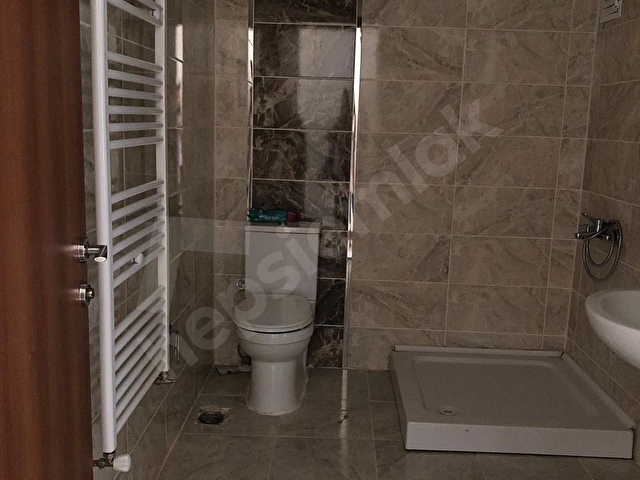 Ardahanda kiracılı satılık ev - Görsel 8