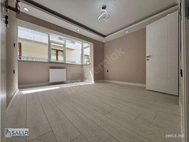 SIFIR YAPILI SOKULLU CD.ÜZERİ KAPALI GARAJLI BAĞIMSIZ 2 BANYO - Görsel 13