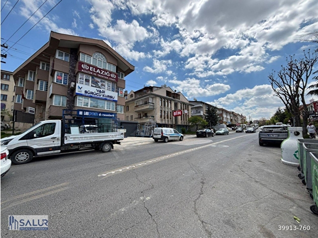 SIFIR YAPILI SOKULLU CD.ÜZERİ KAPALI GARAJLI BAĞIMSIZ 2 BANYO - Görsel 24