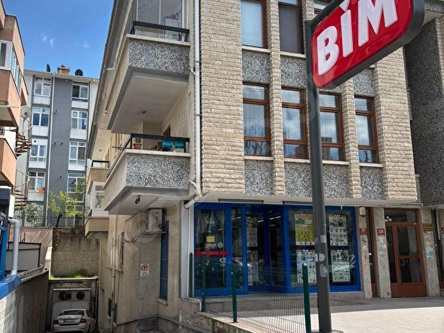SIFIR YAPILI SOKULLU CD.ÜZERİ KAPALI GARAJLI BAĞIMSIZ 2 BANYO - Görsel 25
