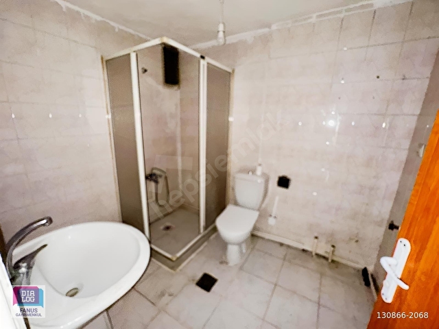 3+1 Ferah ve Donanımlı Site İçerisinde Satılık Daire - Görsel 12