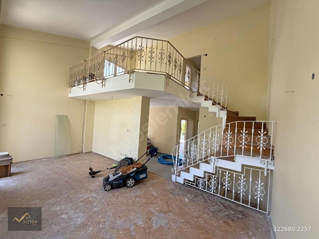 KREDİYE UYGUN DENİZ MAN 340 M2 ARSA PAYLI SİTE İÇERİSİNDE VİLLA - Görsel 2