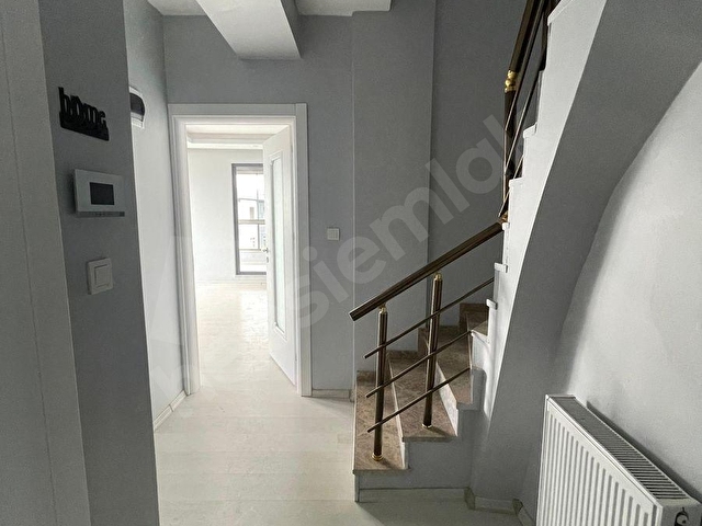 LUXORA`DAN KARTEPE FSMDE SATILIK 3+1 122 M² ÇATI DUBLEKS DAİRE - Görsel 4
