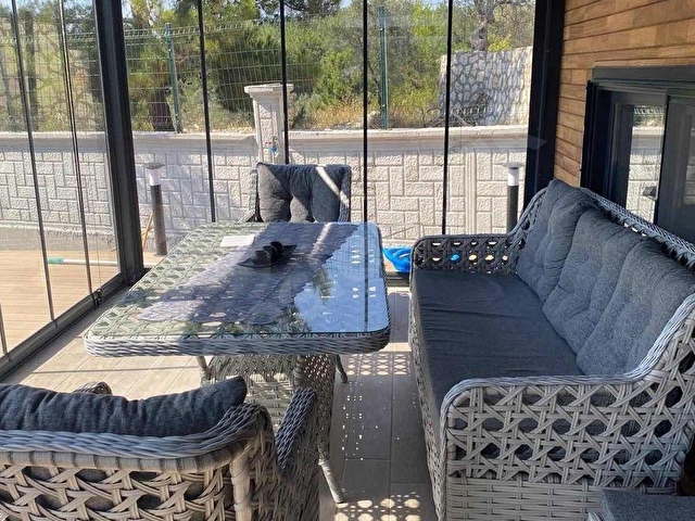Urla Torasanda Havuzlu, Eşyalı Tiny House Fırsatı - Görsel 7