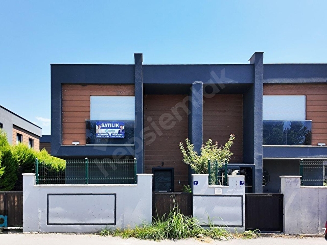 AYDIN EFELER YILMAZKÖYDE OTURUMA HAZIR LUX 5+1 SATILIK VİLLA - Görsel 2