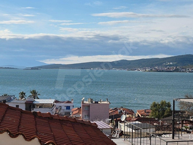AYVALIK MERKEZDE TARİHİ DOKUDA KİRALIK EŞYALI MÜSTAKİL EV - Görsel 17
