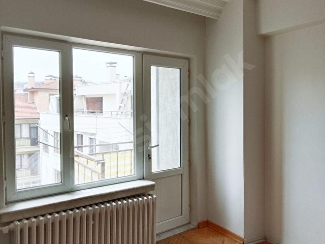 Ziya Paşa Caddesinde Geniş ve Kullanışlı Satılık 3+1 Daire - Görsel 24