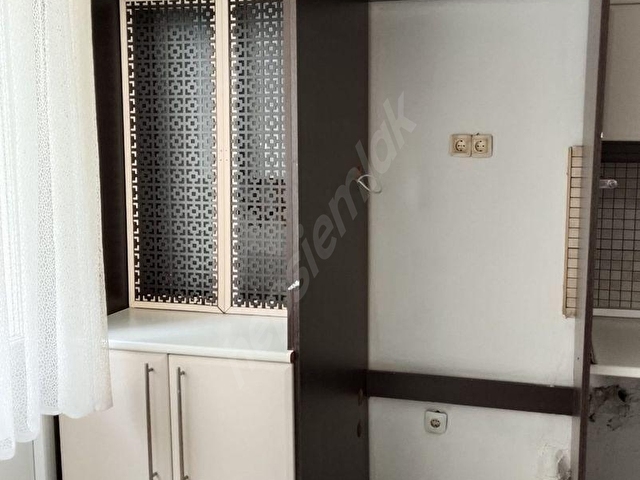 Ziya Paşa Caddesinde Geniş ve Kullanışlı Satılık 3+1 Daire - Görsel 7