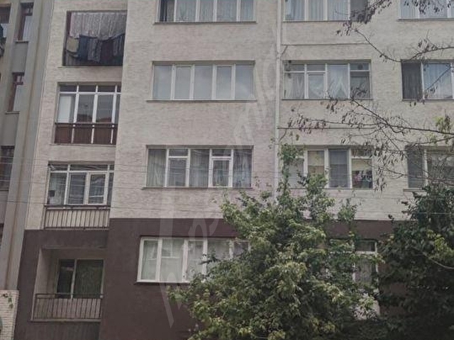 Ziya Paşa Caddesinde Geniş ve Kullanışlı Satılık 3+1 Daire