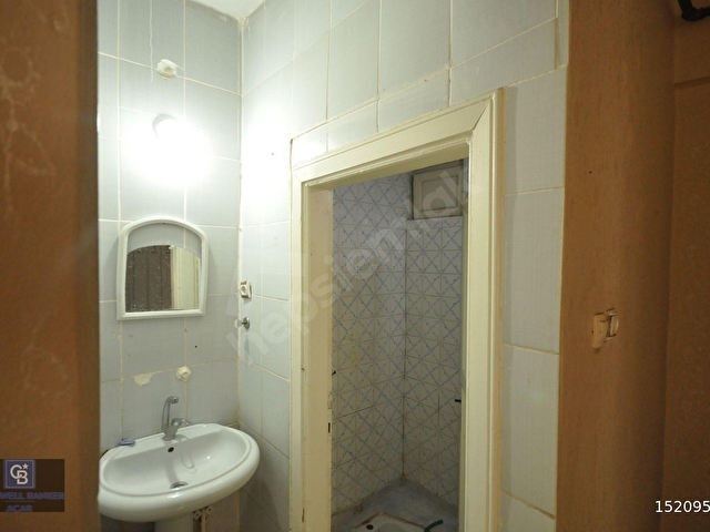 CB ACARDAN BAHÇELİEVLERDE FERAH DAİRE - Görsel 9