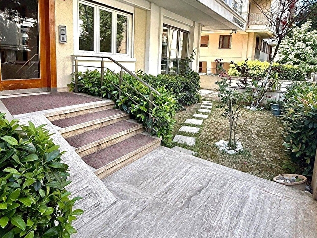 MEGADAN ÇİFTEHAVUZLAR DA 105 M2 3+1 BALKONLU YEŞİLLİKLER İÇERİSİNDE AZ KATLI BİNA DA YÜKSEK GİRİŞ - Görsel 14