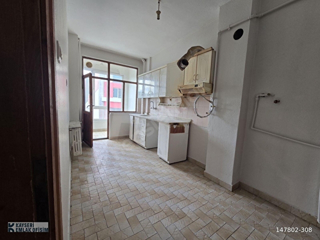 SAHABİYE MAH.3+1 GENİŞ KİRALIK DAİRE - Görsel 20
