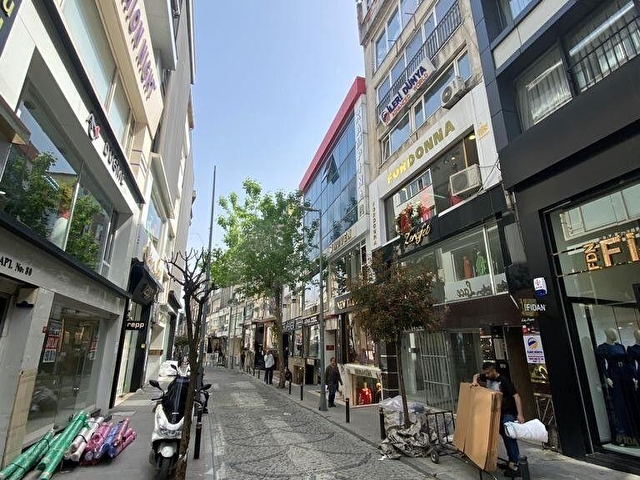 Nişantaşı Metroya Yakın  2+1 Mobilyalı Şık Daire - Görsel 3