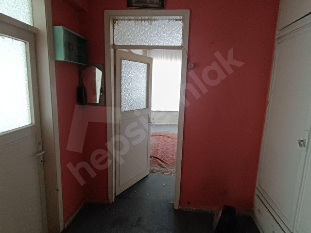 BANDIRMA VARAN EMLAKTAN EDİNCİKTE DÖRT KATLI KARGİR EV VE DEPO - Görsel 4